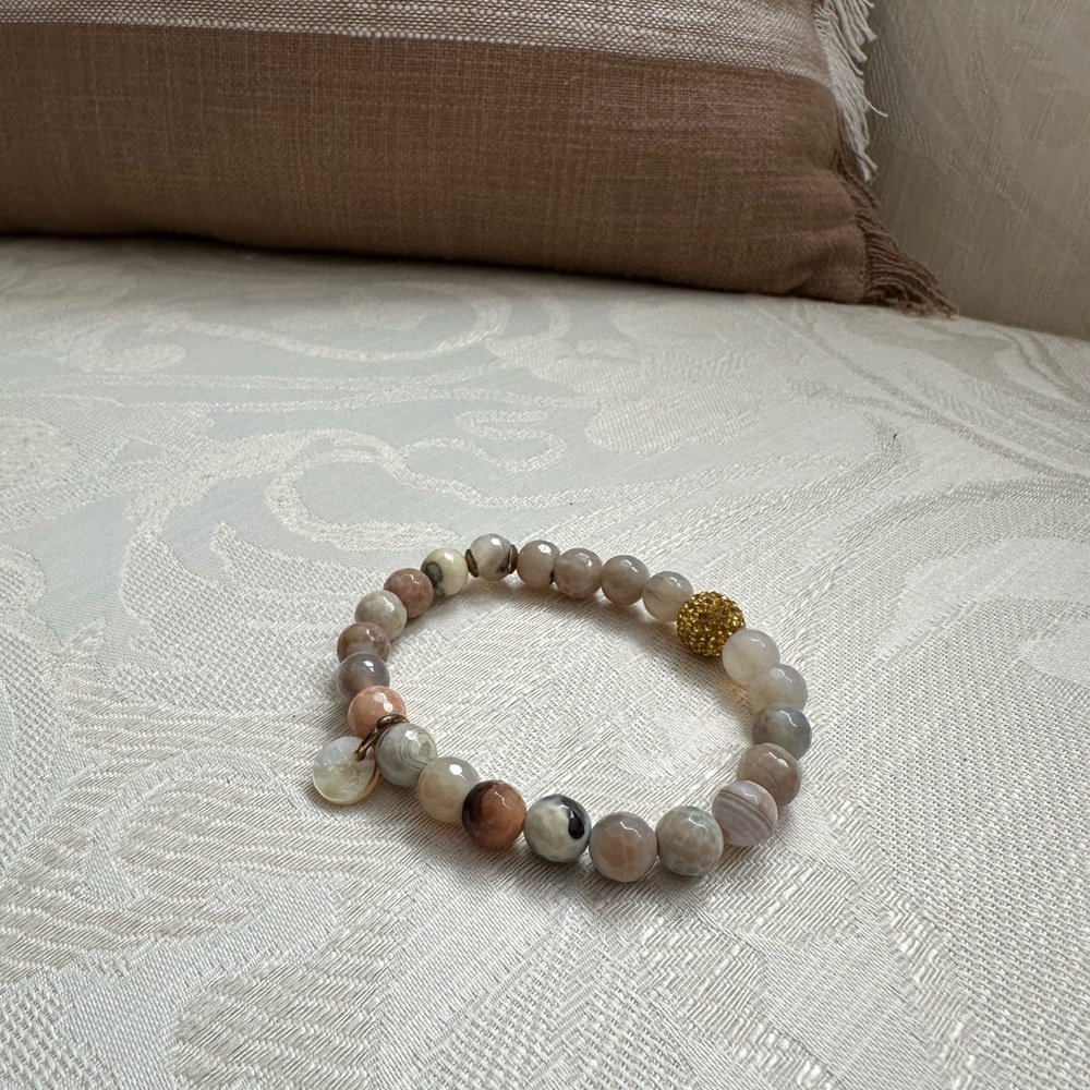 Elegant Beaded Bracelet - Multicolor